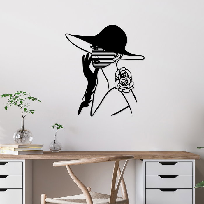 Wallity Striped Woman Escultura de pared negra